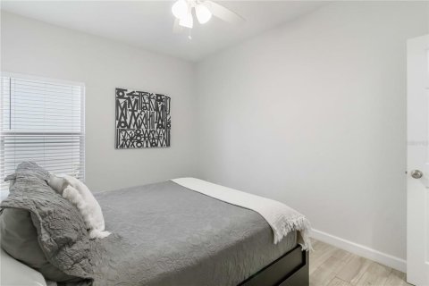 House in Lake Worth, Florida 3 bedrooms, 129.04 sq.m. № 1679242 - photo 16