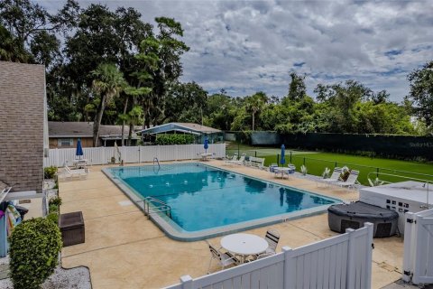 Duplex in New Smyrna Beach, Florida 3 bedrooms, 143.26 sq.m. № 1905520 - photo 3
