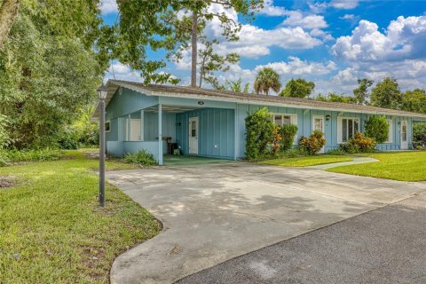 Duplex in New Smyrna Beach, Florida 3 bedrooms, 143.26 sq.m. № 1905520 - photo 2