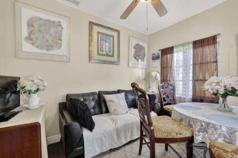 Propiedad comercial en venta en Pompano Beach, Florida, 83.8 m2 № 2261983 - foto 24