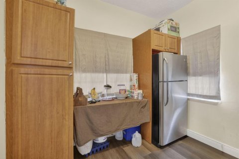 Propiedad comercial en venta en Pompano Beach, Florida, 83.8 m2 № 2261983 - foto 20