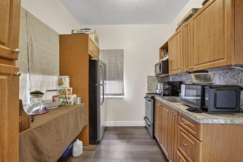 Propiedad comercial en venta en Pompano Beach, Florida, 83.8 m2 № 2261983 - foto 21