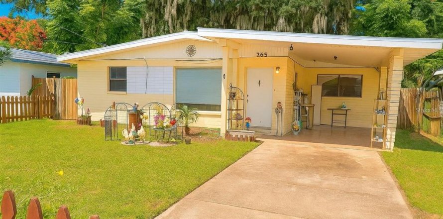 House in Daytona Beach, Florida 2 bedrooms, 71.72 sq.m. № 2166283