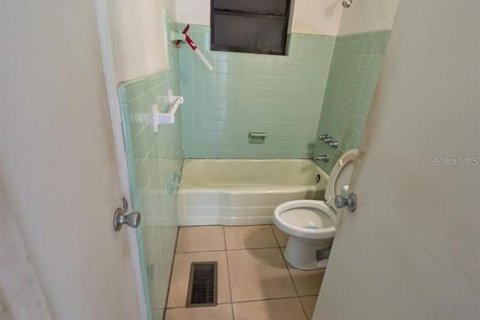 House in Daytona Beach, Florida 2 bedrooms, 71.72 sq.m. № 2166283 - photo 5