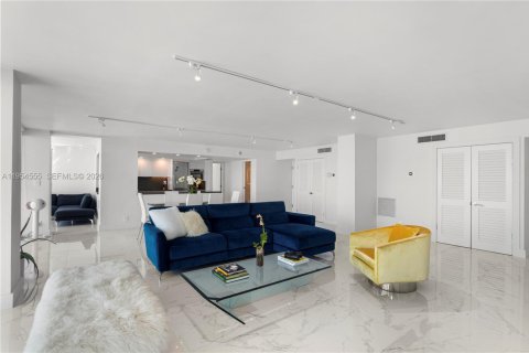 Condominio en venta en Miami Beach, Florida, 3 dormitorios, 208.47 m2 № 2024564 - foto 4