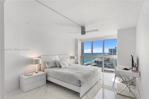 Condominio en venta en Miami Beach, Florida, 3 dormitorios, 208.47 m2 № 2024564 - foto 16