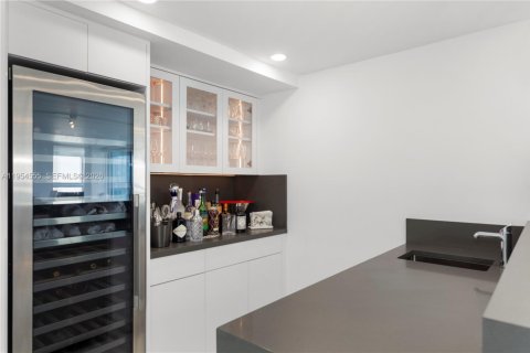 Condominio en venta en Miami Beach, Florida, 3 dormitorios, 208.47 m2 № 2024564 - foto 8