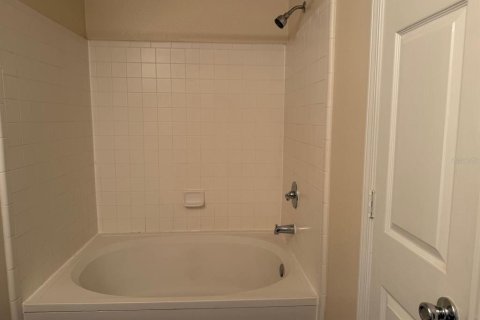 Снять в аренду кондоминиум в Тампа, Флорида 1 комната, 111.95м2, № 1843017 - фото 9