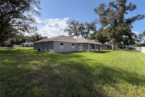 Villa ou maison à louer à Dade City, Floride: 4 chambres, 178.74 m2 № 2386627 - photo 17
