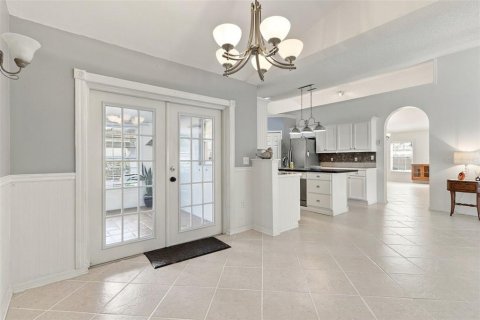 House in Palm Bay, Florida 3 bedrooms, 179.49 sq.m. № 2418337 - photo 12
