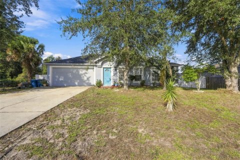 House in Palm Bay, Florida 3 bedrooms, 179.49 sq.m. № 2418337