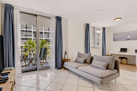 Condominio en venta en Miami Beach, Florida, 2 dormitorios, 83.61 m2 № 2417776 - foto 21