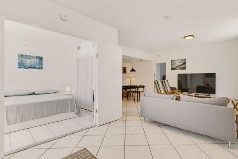 Condominio en venta en Miami Beach, Florida, 2 dormitorios, 83.61 m2 № 2417776 - foto 28