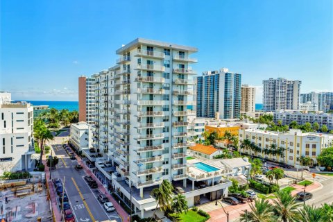 Condominio en venta en Miami Beach, Florida, 2 dormitorios, 83.61 m2 № 2417776 - foto 4