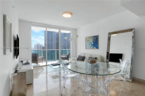 Condominio en alquiler en Miami, Florida, 3 dormitorios, 131.83 m2 № 2085596 - foto 5