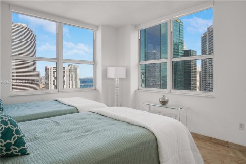 Condominio en alquiler en Miami, Florida, 3 dormitorios, 131.83 m2 № 2085596 - foto 20