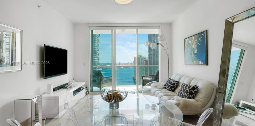 Condominio en Miami, Florida, 3 dormitorios  № 2085596