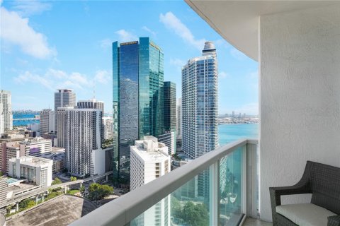 Condominio en alquiler en Miami, Florida, 3 dormitorios, 131.83 m2 № 2085596 - foto 6