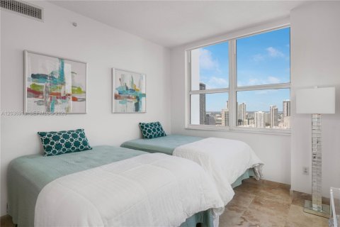 Condominio en alquiler en Miami, Florida, 3 dormitorios, 131.83 m2 № 2085596 - foto 21