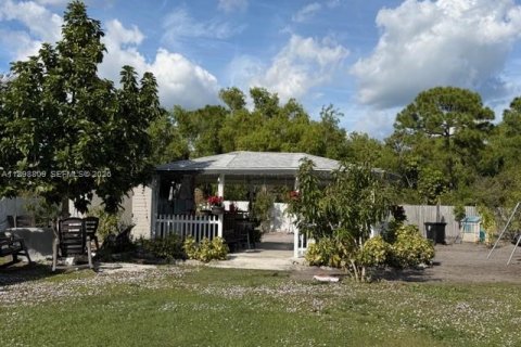 House in Port St. Lucie, Florida 3 bedrooms, 109.9 sq.m. № 1954116 - photo 13