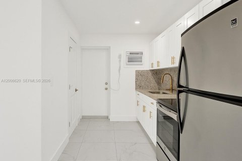 Apartamento en alquiler en West Park, Florida, 46.45 m2 № 2071270 - foto 6