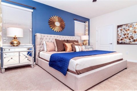 Casa en alquiler en Kissimmee, Florida, 8 dormitorios, 375.42 m2 № 1906469 - foto 11