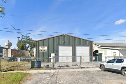 Immobilier commercial à Tampa, Floride 299.15 m2 № 2389171