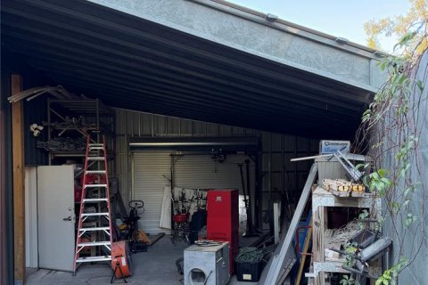 Immobilier commercial à vendre à Tampa, Floride: 299.15 m2 № 2389171 - photo 6
