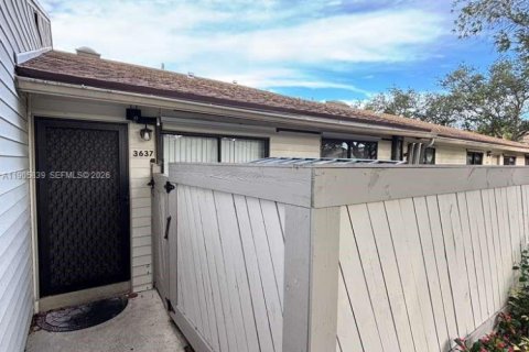 Condominio en alquiler en Sunrise, Florida, 1 dormitorio, 75.81 m2 № 1982394 - foto 7