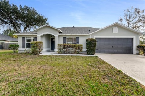 Villa ou maison à Palm Coast, Floride 3 chambres, 145.95 m2 № 2398897
