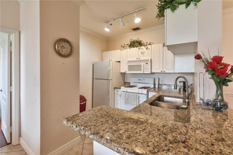 Condo in Clearwater, Florida, 2 bedrooms  № 1915241 - photo 4