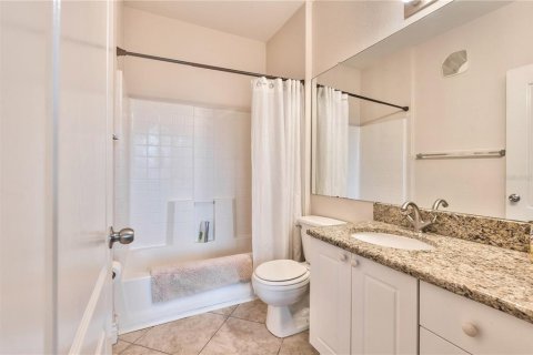 Condo in Clearwater, Florida, 2 bedrooms  № 1915241 - photo 15