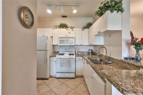 Condo in Clearwater, Florida, 2 bedrooms  № 1915241 - photo 19