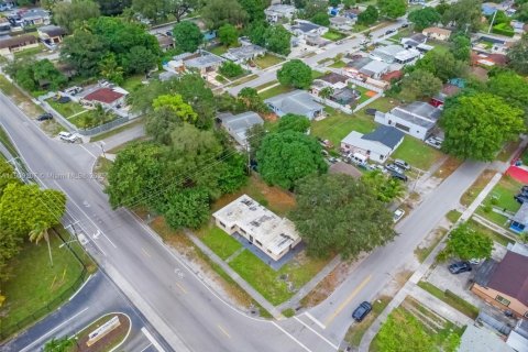 Villa ou maison à vendre à Miami Gardens, Floride: 4 chambres, 124.95 m2 № 1966324 - photo 3