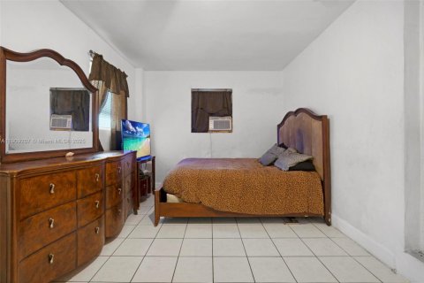 Villa ou maison à vendre à Miami Gardens, Floride: 4 chambres, 124.95 m2 № 1966324 - photo 14