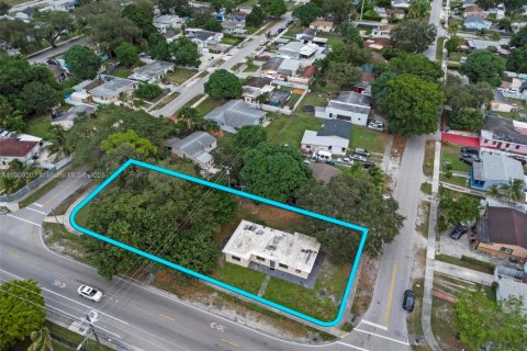 Villa ou maison à vendre à Miami Gardens, Floride: 4 chambres, 124.95 m2 № 1966324 - photo 2