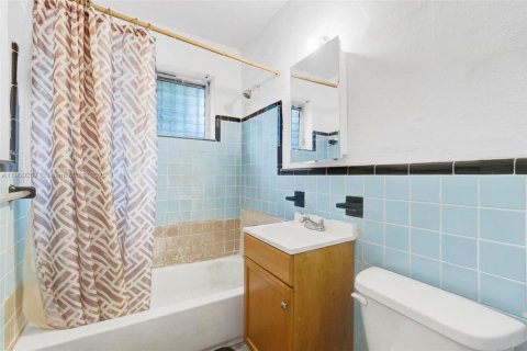 Villa ou maison à vendre à Miami Gardens, Floride: 4 chambres, 124.95 m2 № 1966324 - photo 19