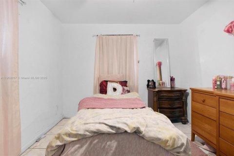 Villa ou maison à vendre à Miami Gardens, Floride: 4 chambres, 124.95 m2 № 1966324 - photo 17