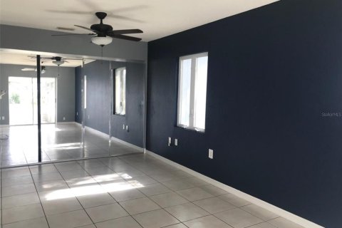 Casa en venta en Port Charlotte, Florida, 2 dormitorios, 97.36 m2 № 930853 - foto 21