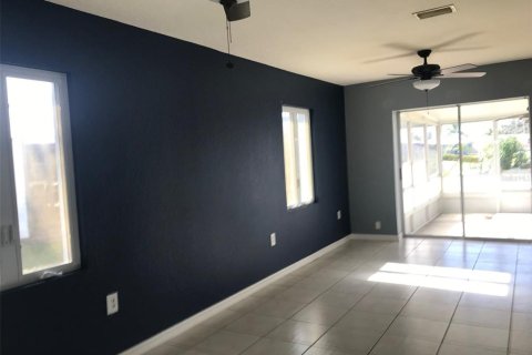 Casa en venta en Port Charlotte, Florida, 2 dormitorios, 97.36 m2 № 930853 - foto 22
