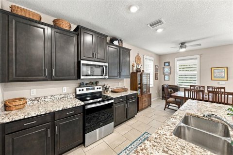 Villa ou maison à vendre à Zephyrhills, Floride: 4 chambres, 190.08 m2 № 2423695 - photo 19