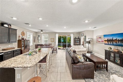 Villa ou maison à vendre à Zephyrhills, Floride: 4 chambres, 190.08 m2 № 2423695 - photo 9
