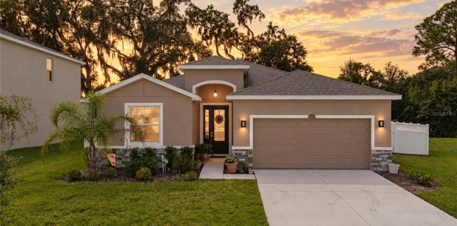 Villa ou maison à Zephyrhills, Floride 4 chambres, 190.08 m2 № 2423695
