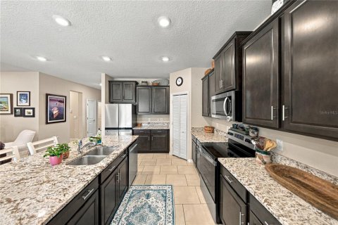 Villa ou maison à vendre à Zephyrhills, Floride: 4 chambres, 190.08 m2 № 2423695 - photo 20