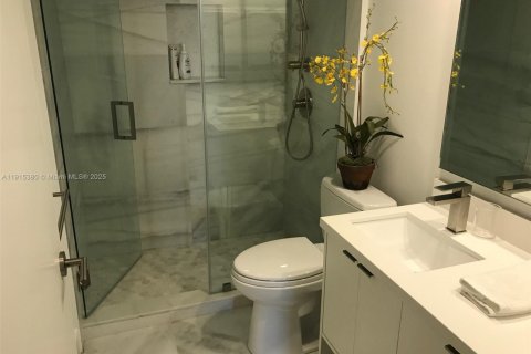 Condominio en alquiler en Key Biscayne, Florida, 2 dormitorios, 117.06 m2 № 1971764 - foto 11