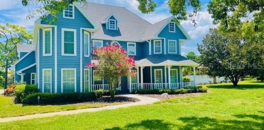House in Clearwater, Florida 4 bedrooms, 397.06 sq.m. № 1444715