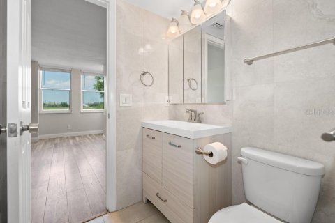Condominio en venta en Clearwater, Florida, 2 dormitorios, 103.59 m2 № 1719774 - foto 16
