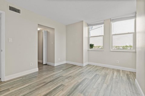 Condominio en venta en Clearwater, Florida, 2 dormitorios, 103.59 m2 № 1719774 - foto 19