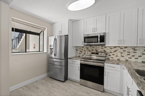 Condominio en venta en Clearwater, Florida, 2 dormitorios, 103.59 m2 № 1719774 - foto 4