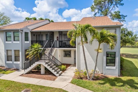 Condominio en venta en Clearwater, Florida, 2 dormitorios, 103.59 m2 № 1719774 - foto 1